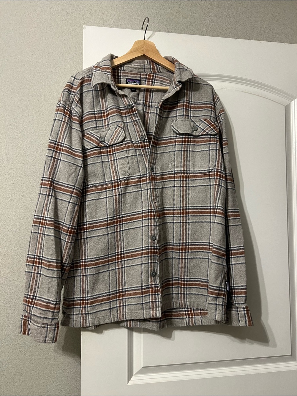 Patagonia Men’s Gray Plaid Flannel Shirt